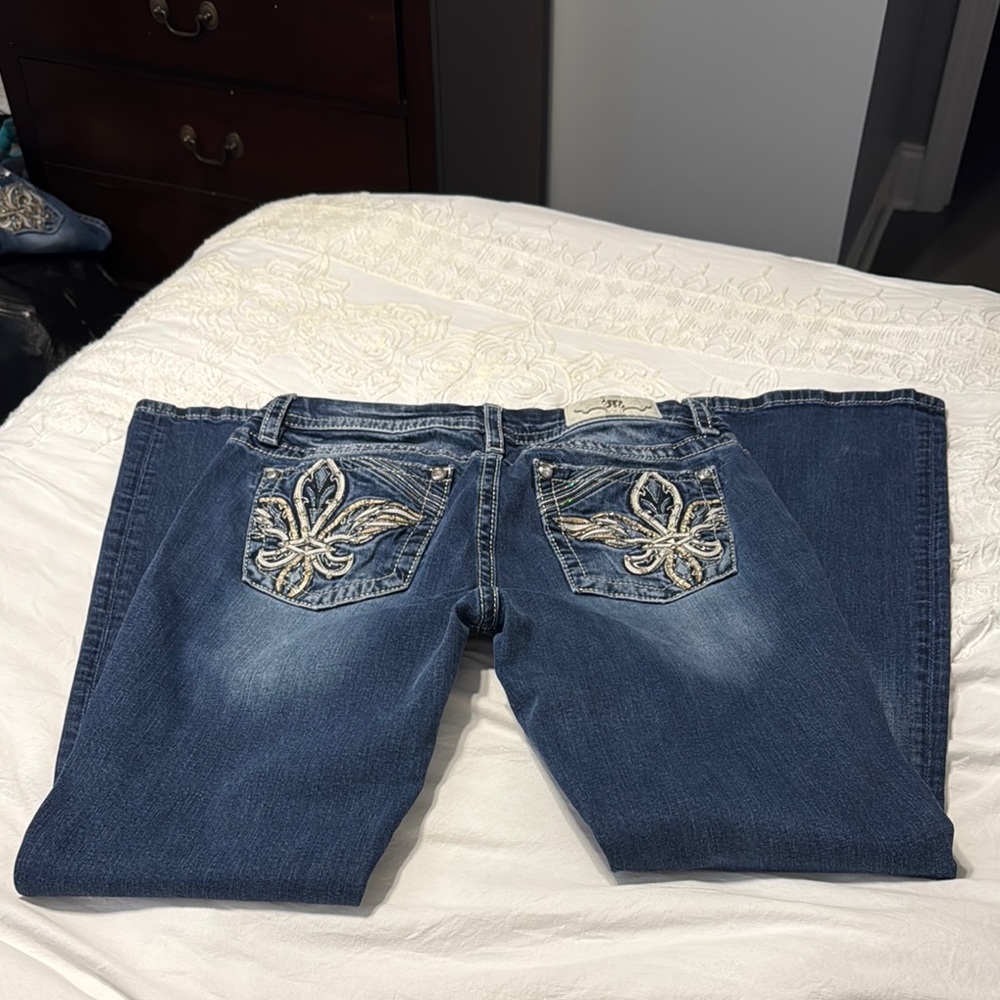 Miss Me Mid-Rise Easy Boot Jeans - Picture 4 of 6